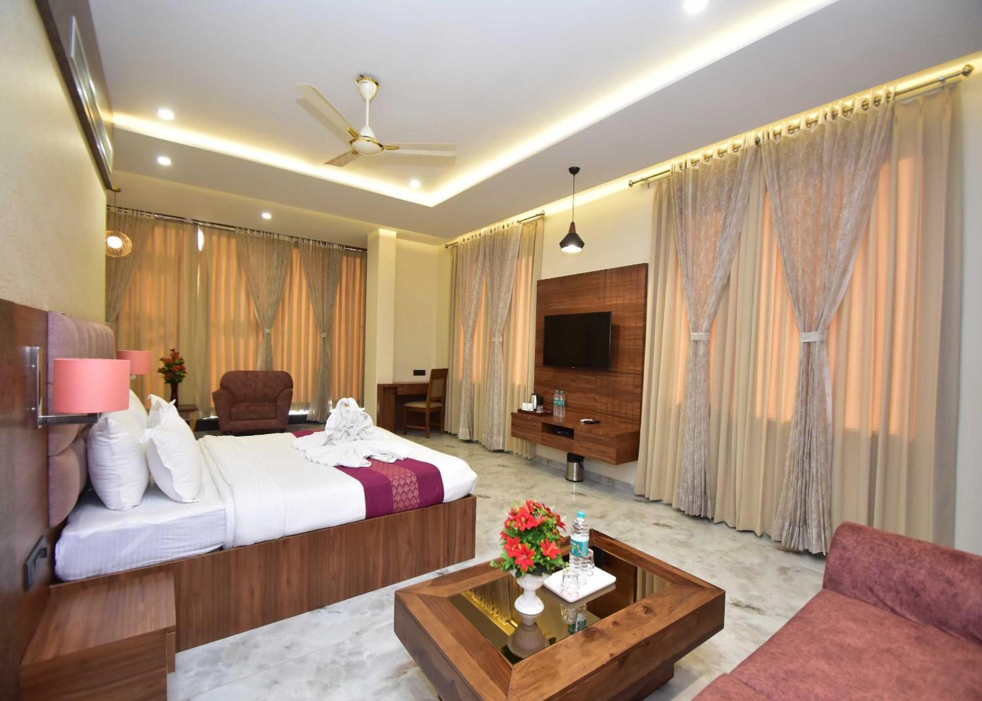 Hotel Shyamleela Khatu Ngoại thất bức ảnh