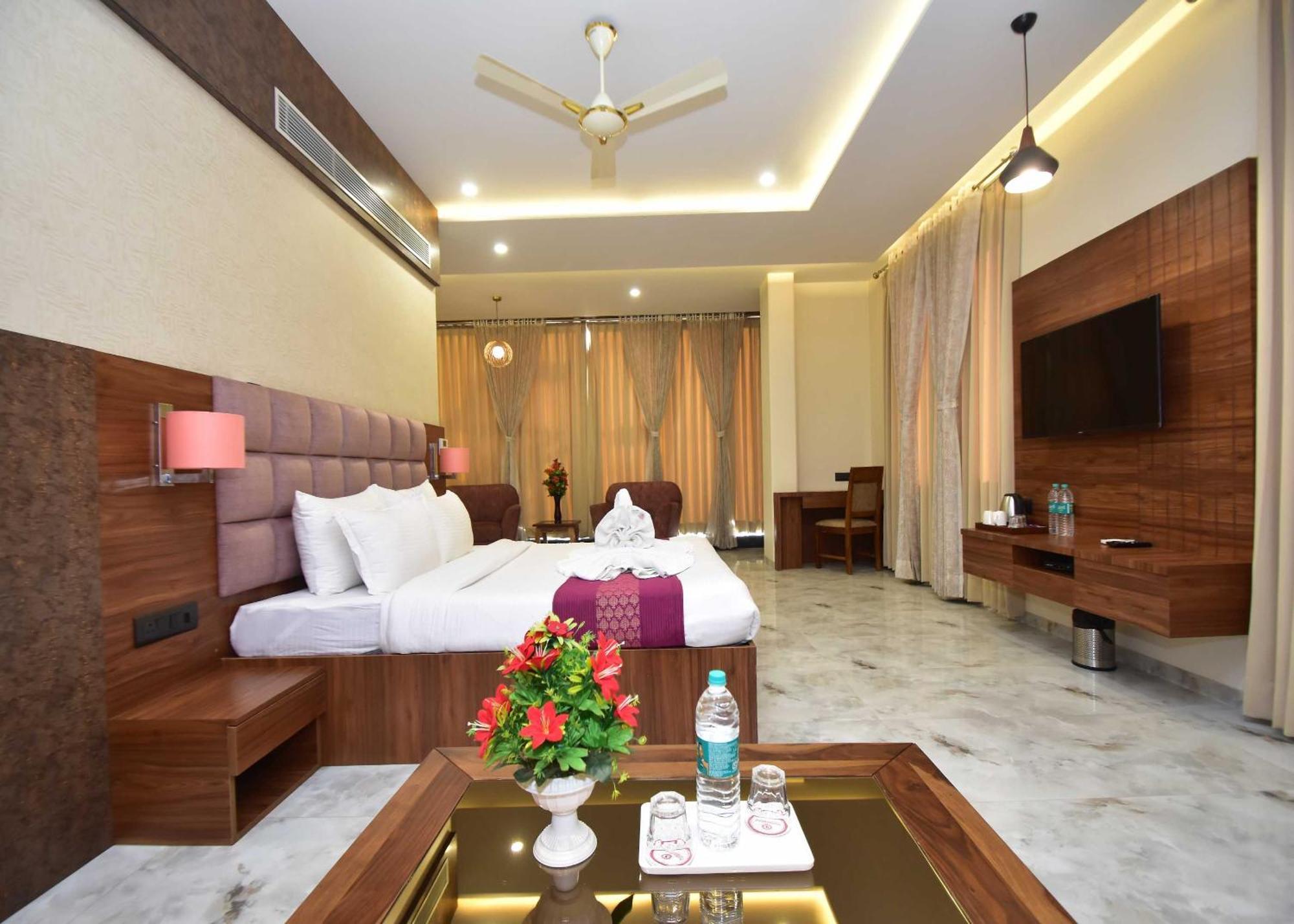 Hotel Shyamleela Khatu Ngoại thất bức ảnh