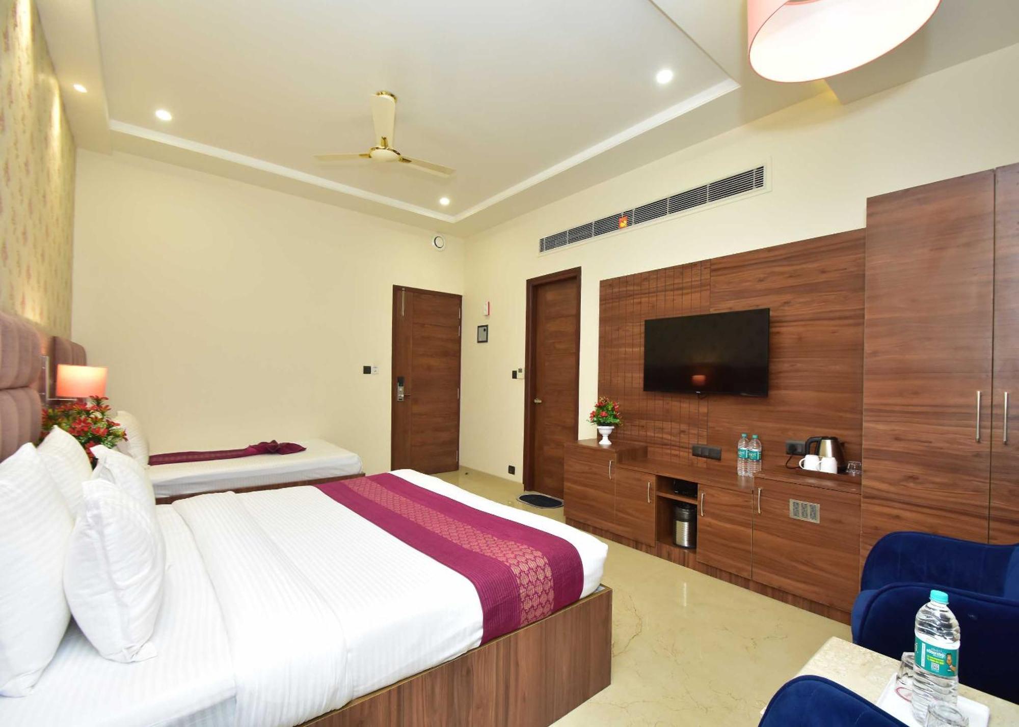 Hotel Shyamleela Khatu Ngoại thất bức ảnh