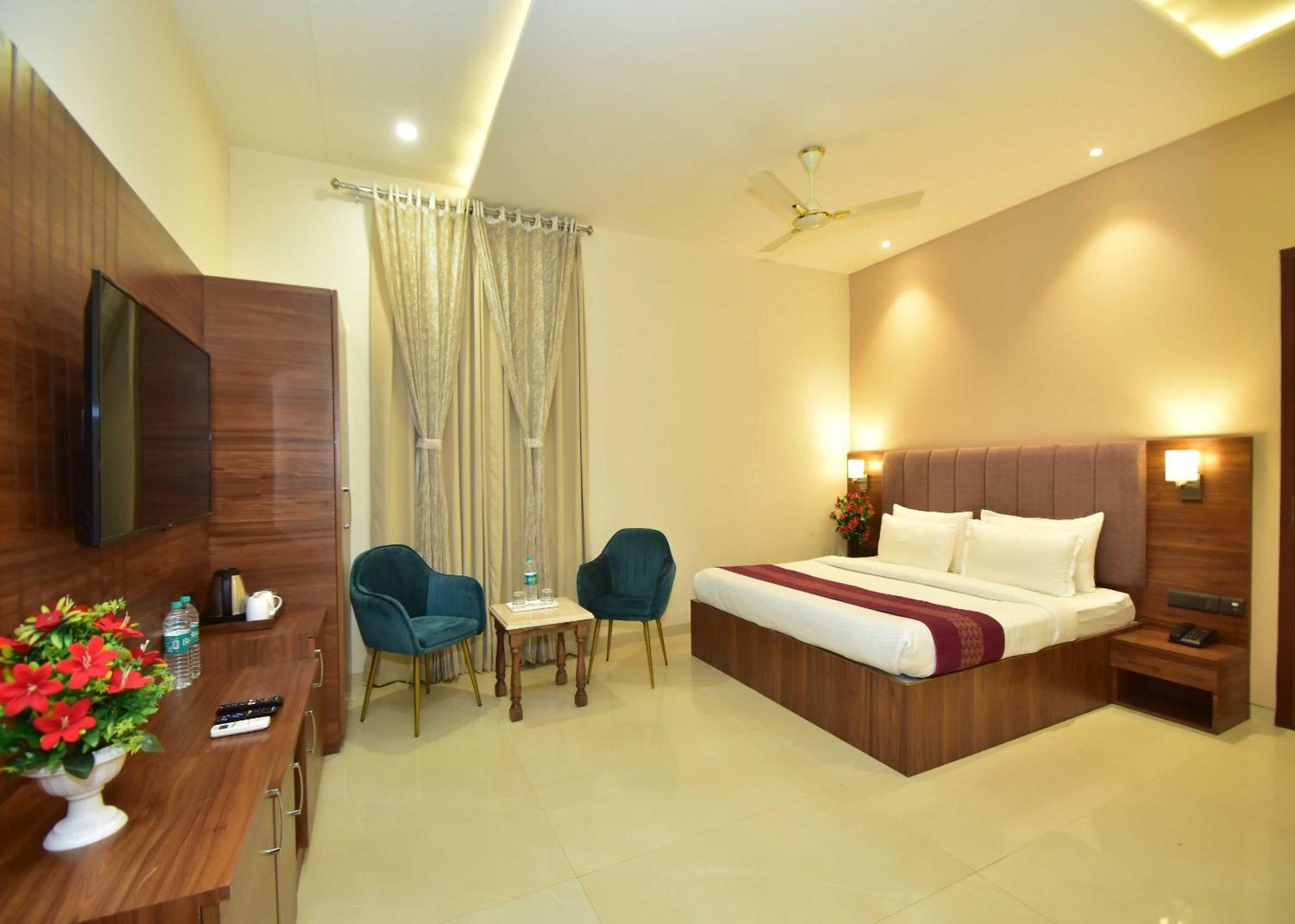 Hotel Shyamleela Khatu Ngoại thất bức ảnh