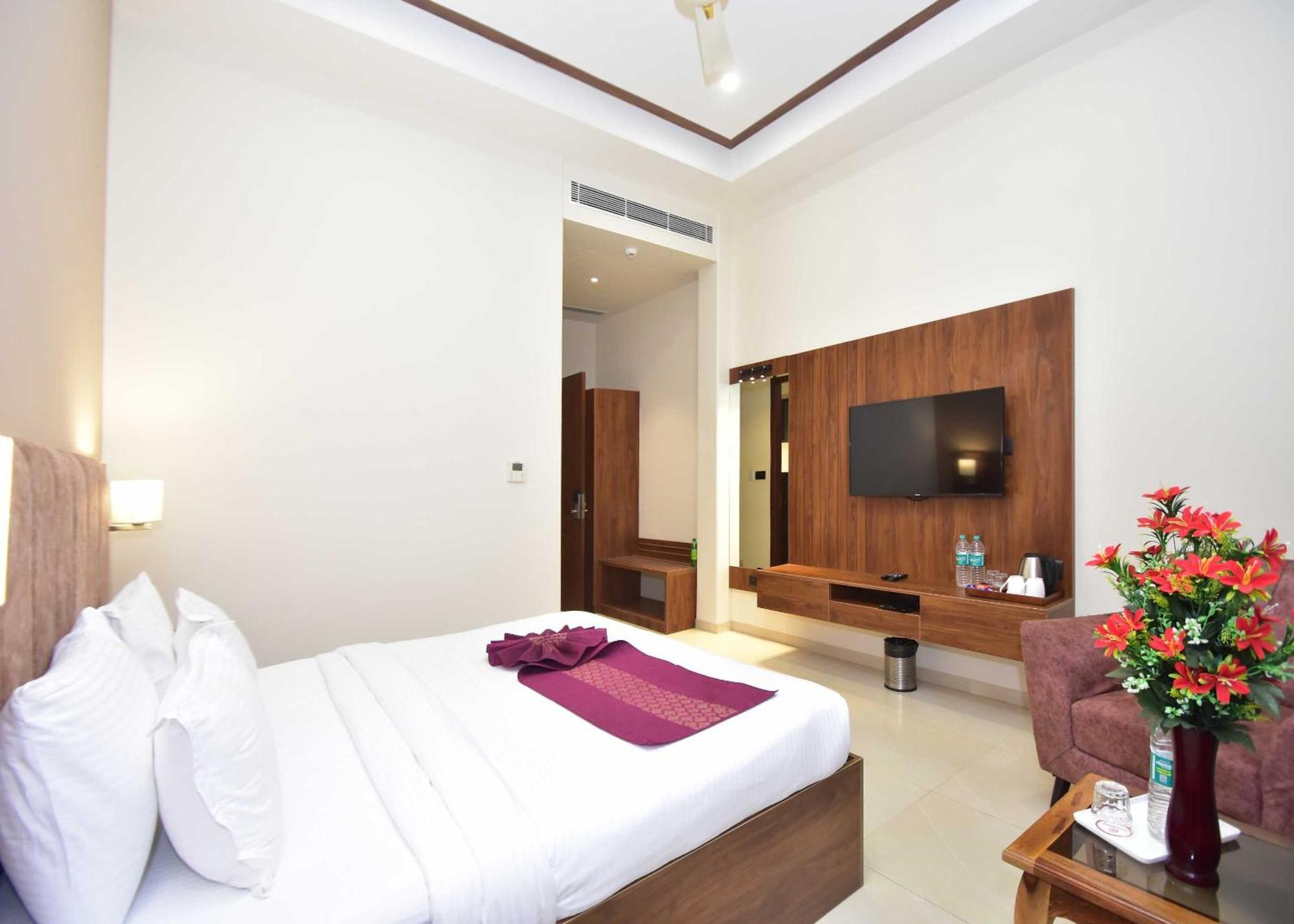 Hotel Shyamleela Khatu Ngoại thất bức ảnh