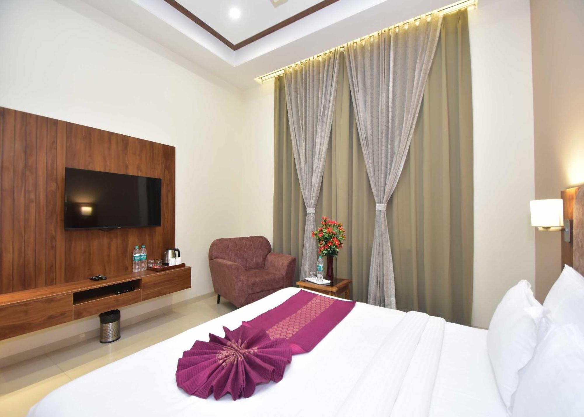 Hotel Shyamleela Khatu Ngoại thất bức ảnh