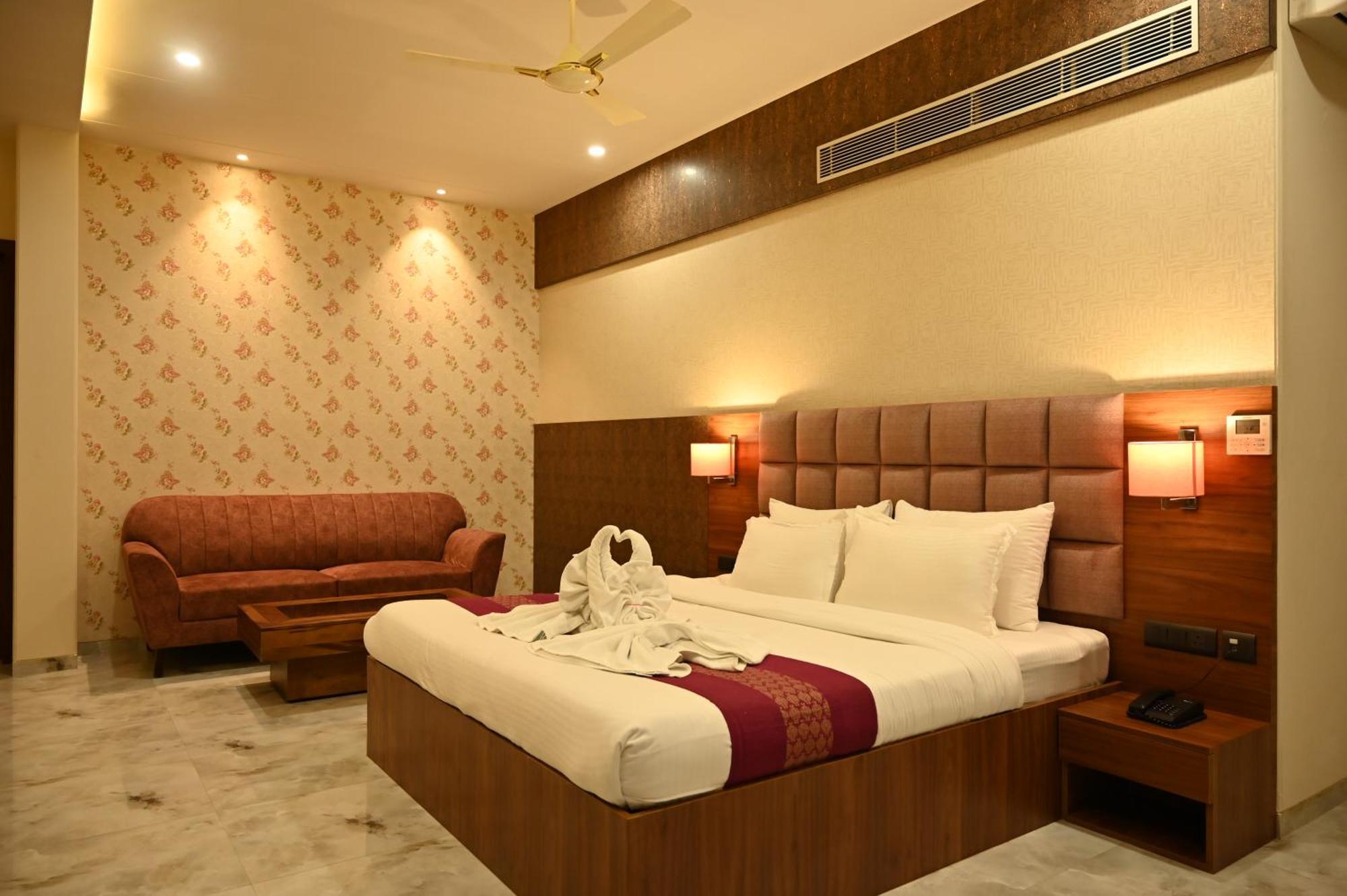 Hotel Shyamleela Khatu Ngoại thất bức ảnh