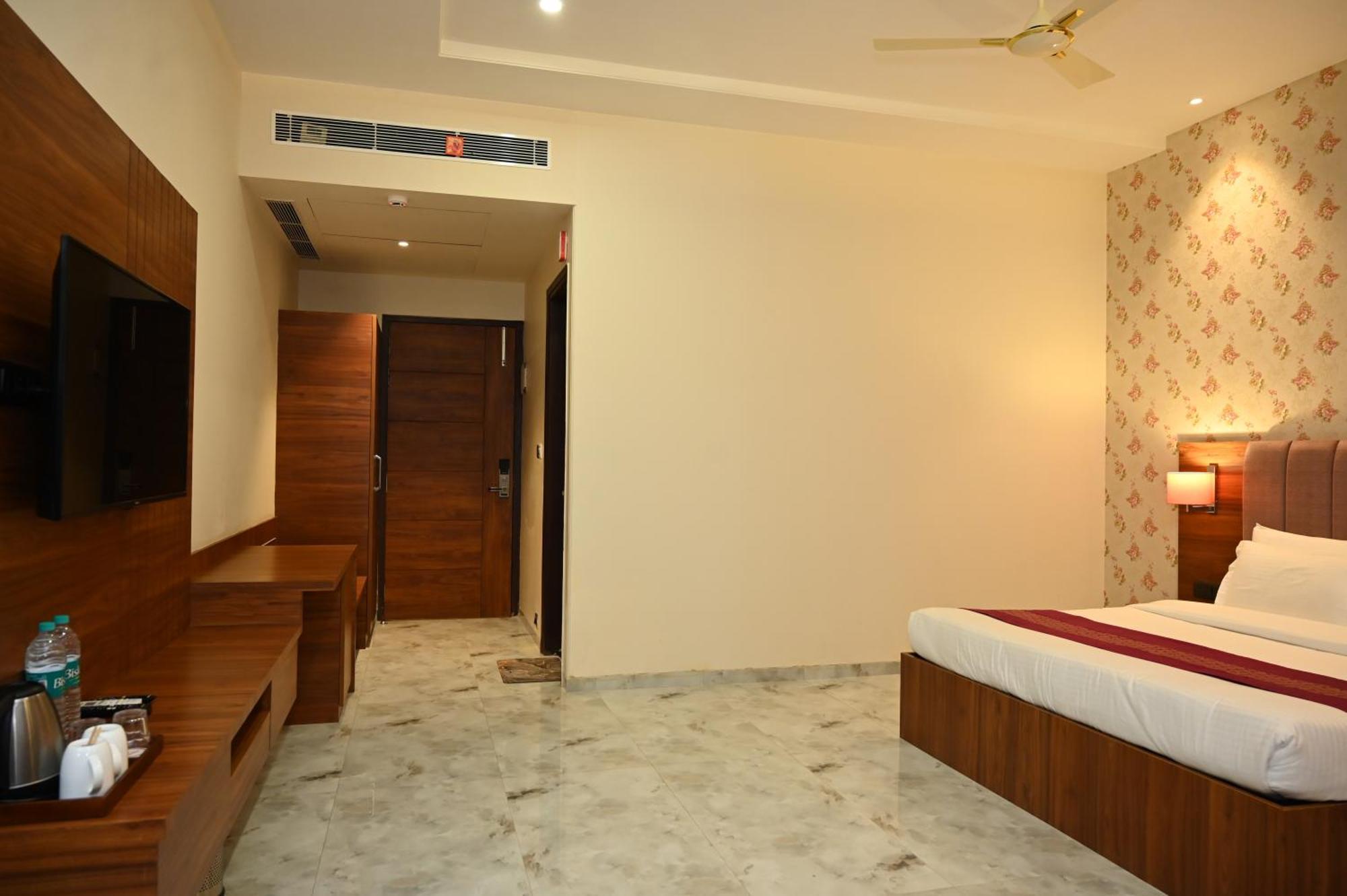 Hotel Shyamleela Khatu Ngoại thất bức ảnh